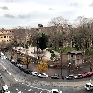 Large In Center Apartamento Roma