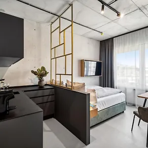 Nena East Apartahotel